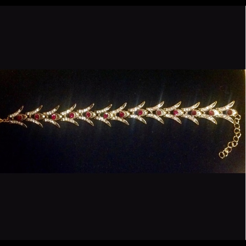 Vintage Gold 3 Carat Ruby "V" Fashion Bracelet